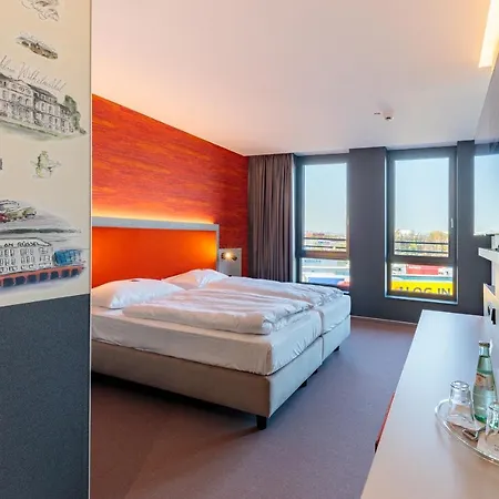 Am Ruessel Hotell Lohfelden