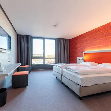 Am Ruessel 3* 洛费尔登